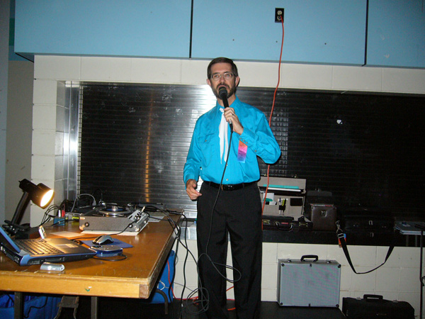 Bob Beck Cuing Rounds for the dance