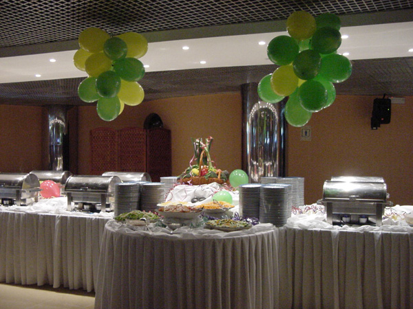02056-Carnival Evening at Paraiso