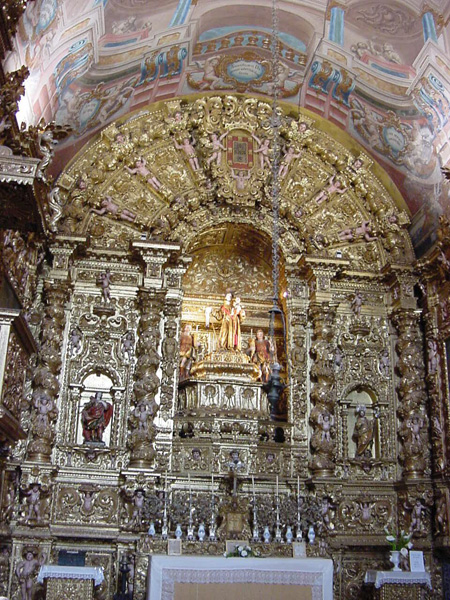 02860-Inside Santo Antonio in Lagos