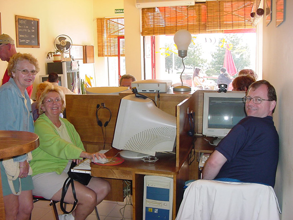 02992-The Internet Cafe - Keeping in Touch with home