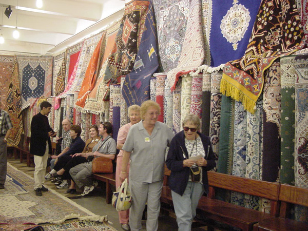 02518-Tangiers Carpet Factory